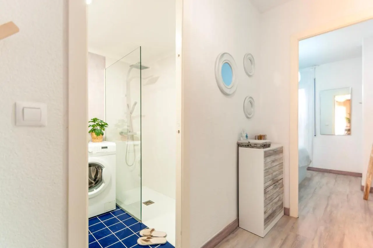 Apartamento Con Terraza Cerca De La Playa By Insidehome 艾姆布里亚布拉瓦 公寓