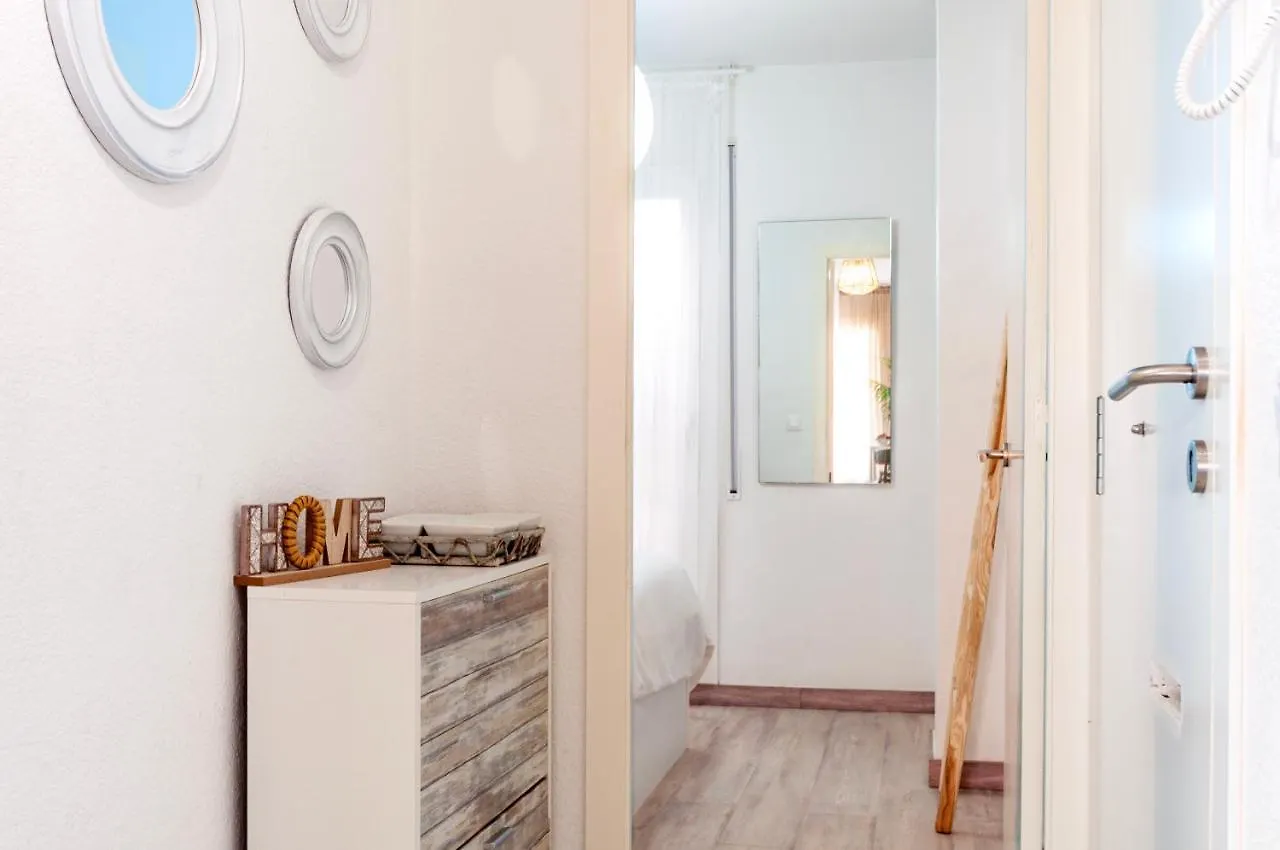 Apartamento Con Terraza Cerca De La Playa By Insidehome 艾姆布里亚布拉瓦 0*,