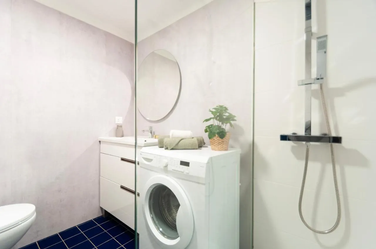 Apartamento Con Terraza Cerca De La Playa By Insidehome 艾姆布里亚布拉瓦 公寓